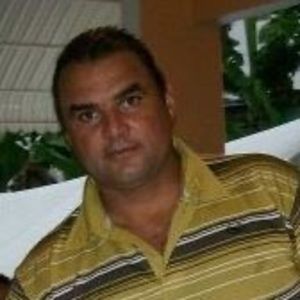 Meet your Posher, Santos